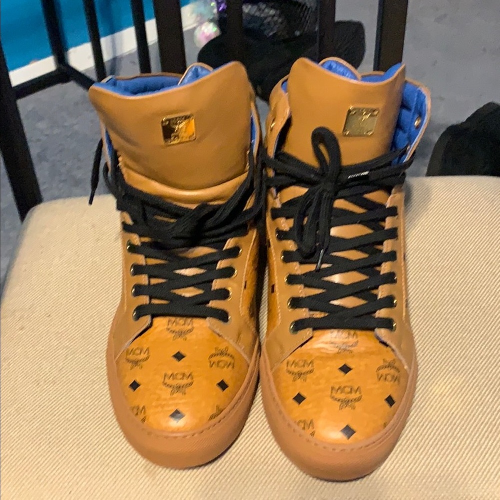 MCM SNEAKERS